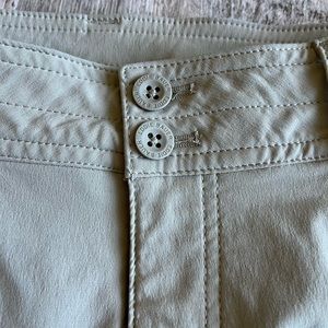 Eddie Bauer Womens Straight Hiking Pants Zippered Pockets High Rise Tan Size 10